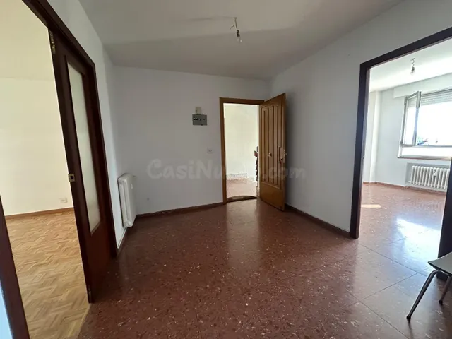 VENTA: Amplio Piso Zona Alta - foto 5