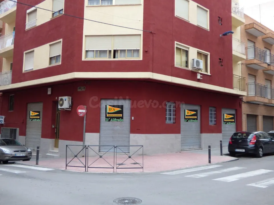 LOCAL ESQUINA de 170m2