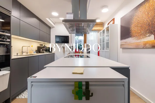 Exclusiva vivienda con dos espacios independientes, jardín privado y piscina en Can Mates — 32