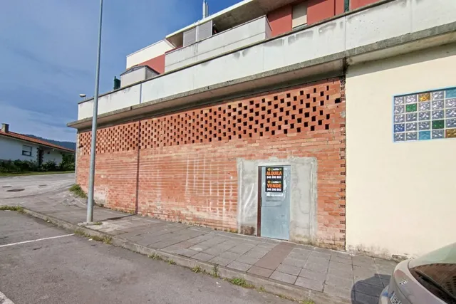 LOCAL COMERCIAL EN ALQUILER O VENTA