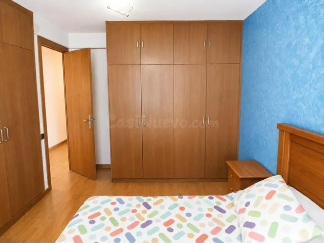 Exclusivo piso con vistas a Montserrat en pleno centro de Manresa — 10