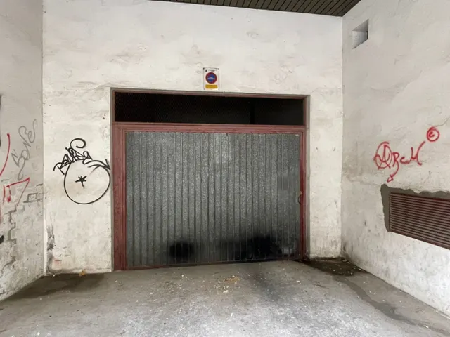 Urbis te ofrece una plaza de garaje en venta en zona Pizarrales, Salamanca. — 6