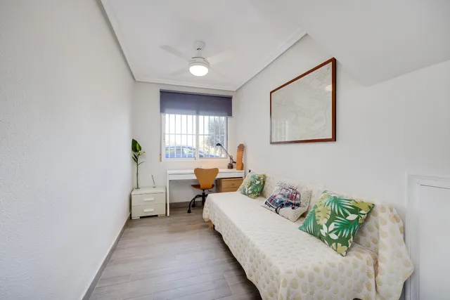 Elegante Propiedad Doble con Vistas al Campo y Acabados de Lujo — 39