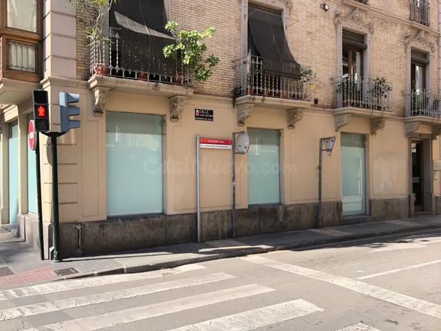 Local comercial en Bº del Carmen. - foto 3