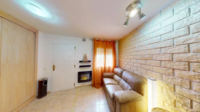 Piso un dormitorio en venta en El Molar - foto 2
