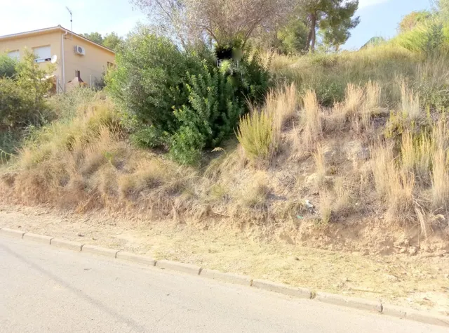TERRENO CON ESTUPENDAS VISTAS EN ESPARRAGUERA A 30' DE BARCELONA — 11