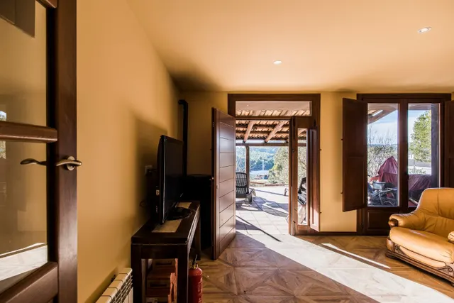 VENTA CHALET EN CASTELLFOLLIT DEL BOIX JARDÍN Y VISTAS!! — 20