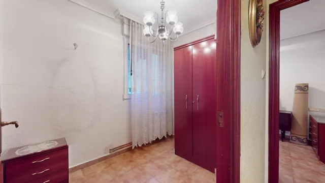 Piso de tres dormitorios de nueva construcción y con garaje — 34