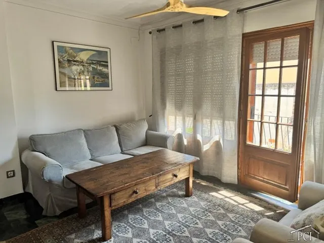 Casa de pueblo en el pueblo ampordanés de Torroella de Montgrí — 9
