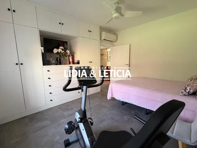 Fantástico Chalet en una sola planta — 36
