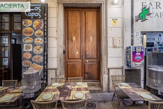 PISO CON LICENCIA TURISTICA EN CALLE NAVAS — 20
