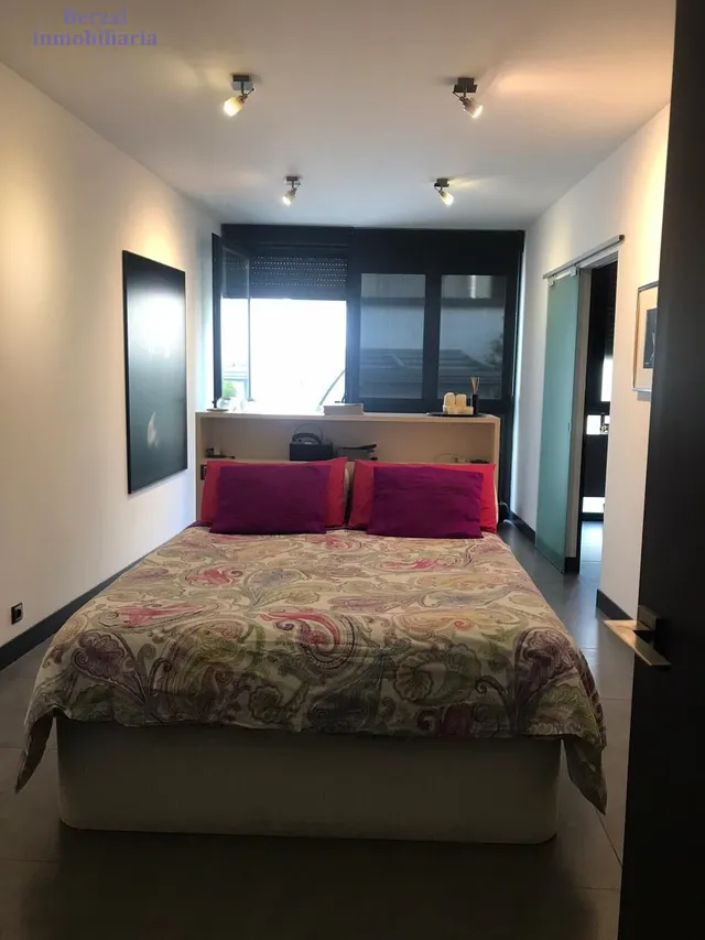 Vivienda SINGULAR en el centro de Logroño.Planta baja, más dos. Terraza de sesenta metros y jardin con pozo. — 29