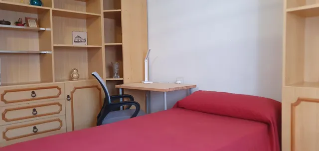 ALQUILER DE habitaciones  TEMPORALES  PARA ESTUDIANTES — 35