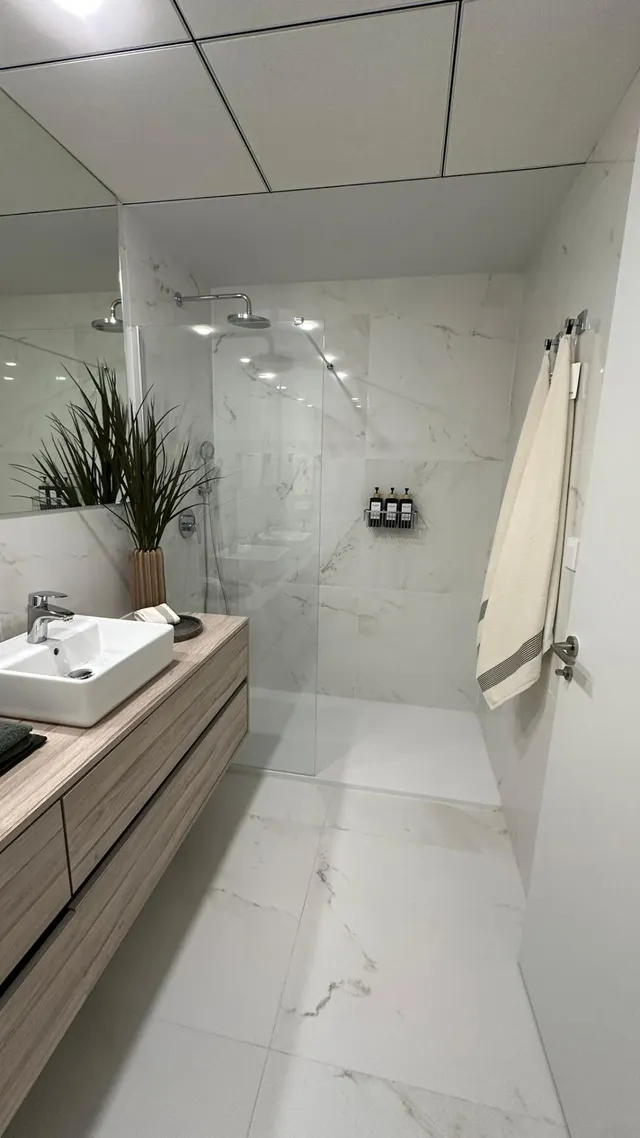Apartamento de 2 dormitorios listo para entrar a vivir en Playa de Poniente(Benidorm) — 9