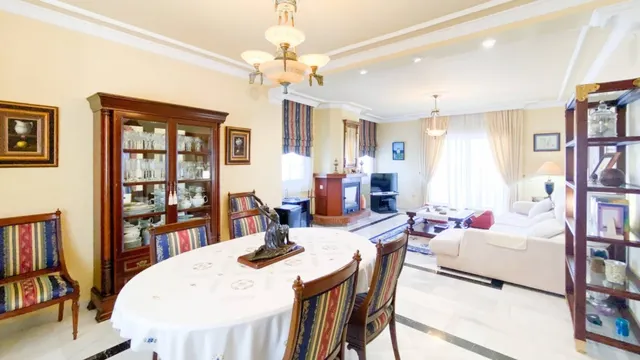 VENTA DE CHALET INDEPENDIENTE EN LA ZONA DE EL LAGAREJO, MIJAS COSTA. ¡5 DORMITORIOS Y PISCINA! — 13