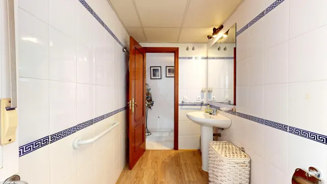 Encantador Piso en zona Fuente de la Salud — 25