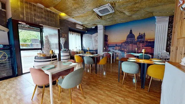 ¡¡ RESTAURANTE ITALIANO EN AVDA. TRASSIERRA !!