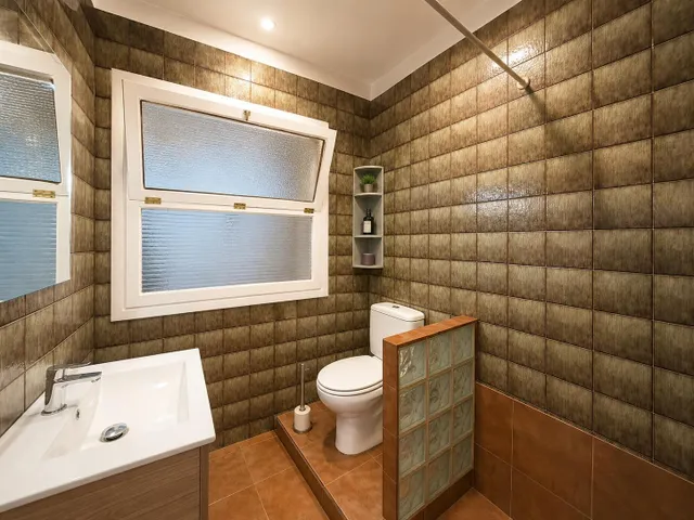 Piso de 151 m2 con terraza y vistas al mar en el centro de Arenys de Mar — 7