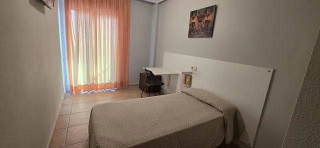 Hotel central Torrevieja — oportunidad de inversión hotelera en el centro de la ciudad — 2