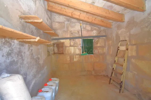 Finca rústica con posibilidad de vivienda en Muro - foto 5