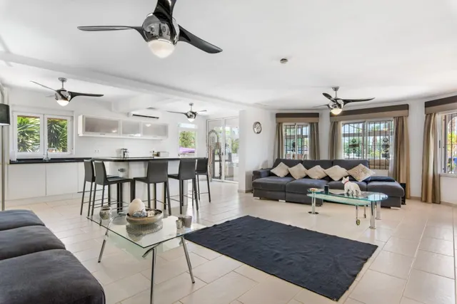 BONITA FINCA RUSTICA EN CATRAL:4 HAB, 4 BAÑOS — 22