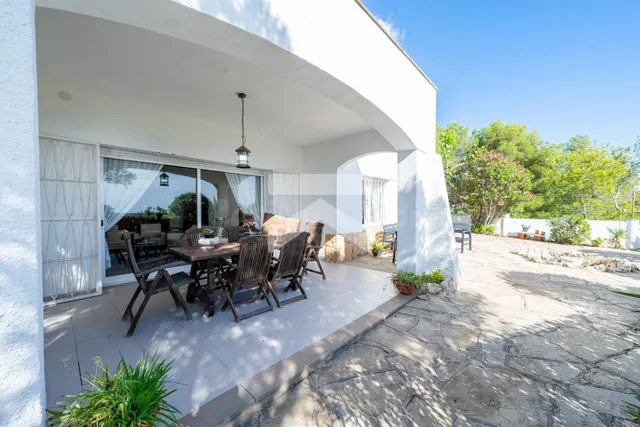 Vivienda exclusiva en primera línea de mar con vistas infini - foto 4