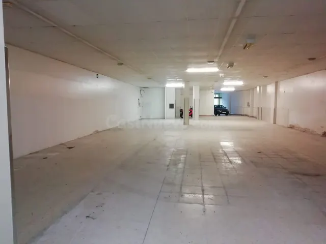 Local de 1000 metros en el centro de Carballo - foto 4
