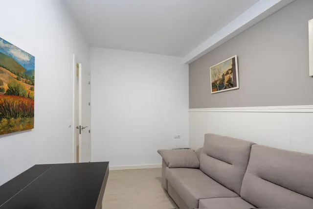 ESPECTACULAR PISO DE 4 DORMITORIOS EN PEDRO ANTONIO DE ALARCÓN 9 — 28