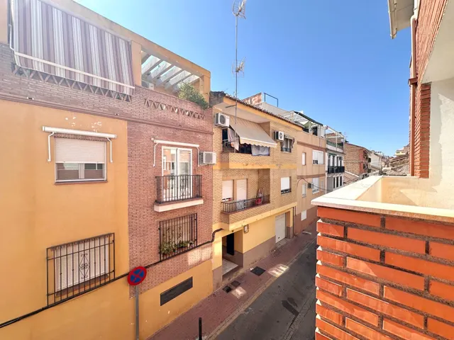 Piso 2 habitaciones 69m² en venta - Avenida de los ogijares — 13