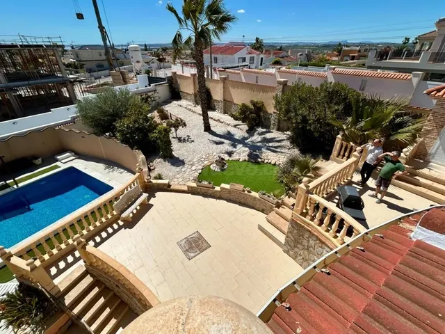 Villa 5 habitaciones 246m² en venta - Centro de la Ciudad Qu - foto 3