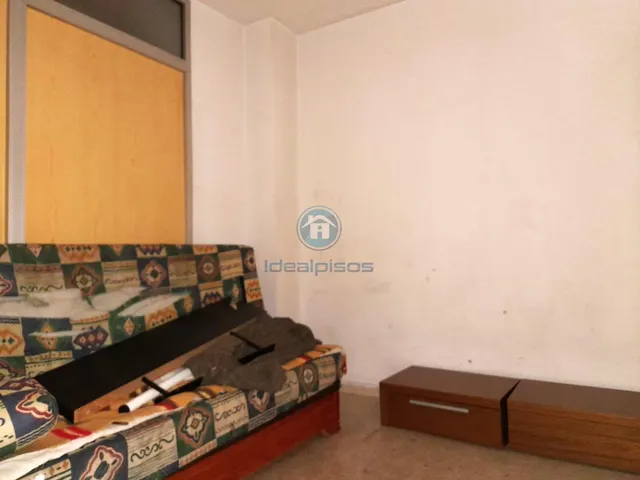 GRAN LOCAL EN ALTOZANO — 25