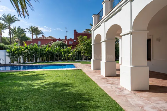 Chalet 6 habitaciones 529m² en venta - Whater Gardens - foto 2