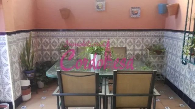 ESTUPENDA CASA JUNTO A ZOCO — 2