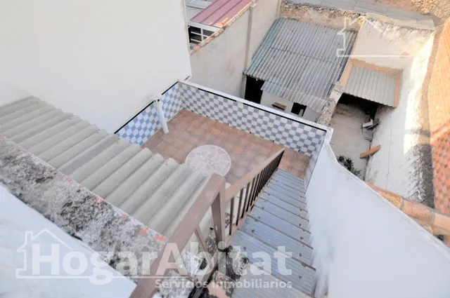 Casa amplia y luminosa con tres terrazas y gran garaje, en el centro — 22