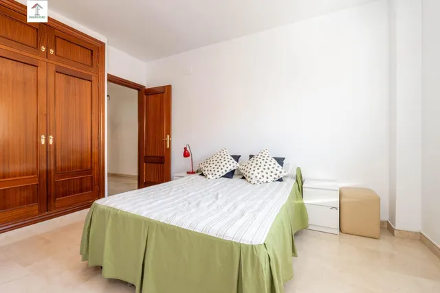Espectacular chalet adosado en el Vial de Churriana de la Vega: eficiencia, confort y listo para entrar a vivir! — 46