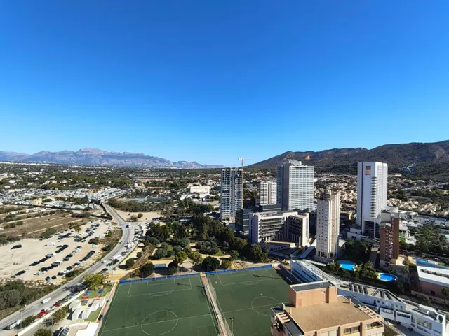 Apartamento de 3 dormitorios en zona del Rincon de loix ( zona llana) — 10