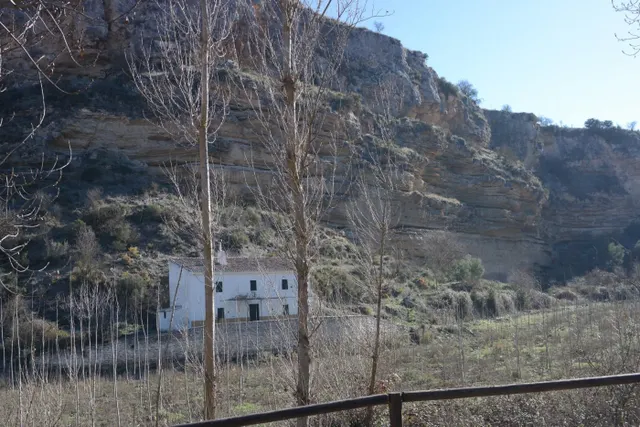 Los Tajos, monumento natural con casa y chiringuito. Finca en Alhama de Granada. — 3