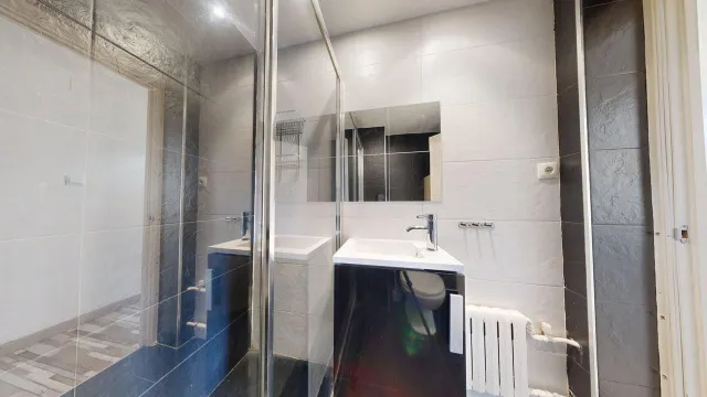 Piso de 62m2 útiles con PLAZA DE GARAJE!!! Distribuido en tres dormitorios, salón, cocina y baño — 10
