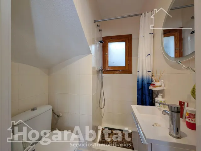 ¡Cerca del mar! Precioso Adosado reformado en residencial, con solarium, piscina comunitaria y garaje — 29