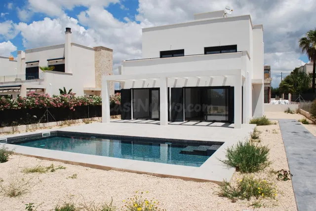 Casa moderna de nueva construcción con vistas al mar en Cala - foto 2