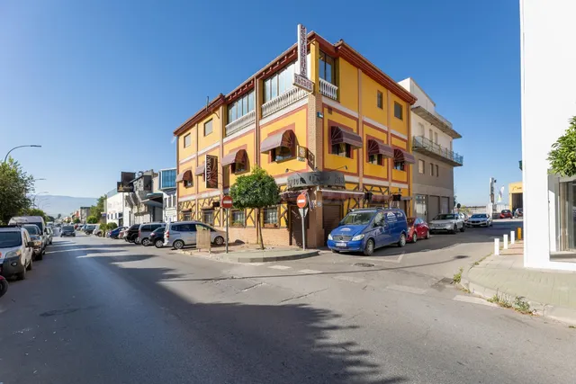 VENTA DE RESTAURANTE-ASADOR Y VIVIENDA EN ALBOLOTE (JUNCARIL