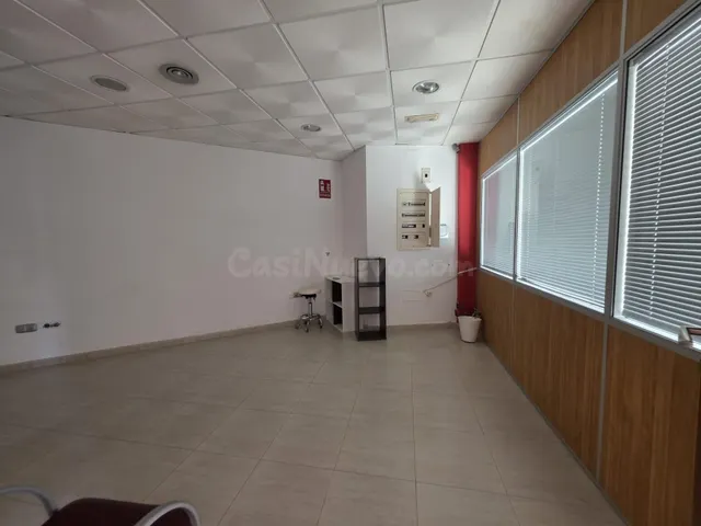 Local de alquiler en Balerma - foto 4