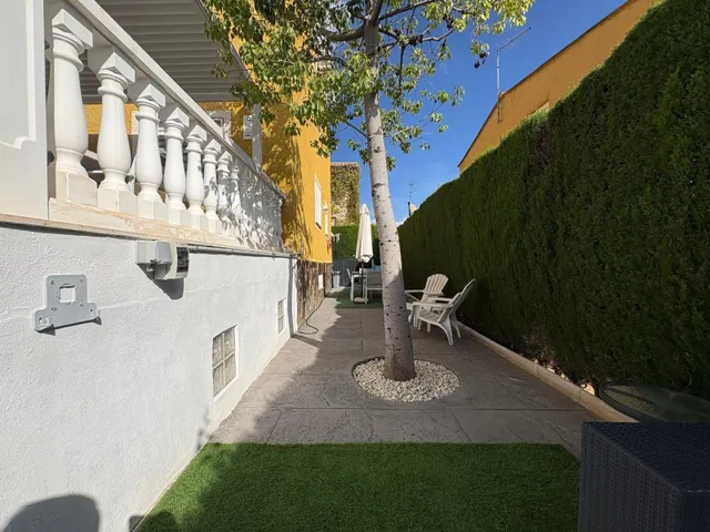 Chalet pareado seminuevo en zona de maravisa de la Pobla de Vallbona — 7