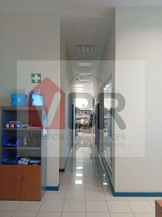** PONEMOS A TU DISPOSICIÓN ESTAS MAGNIFICAS OFICINAS DE 490 METROS EN EL PARQUE TACTICA DE PATERNA ** Con una multitud de servicios: sucursales bancarias, gimnas — 10