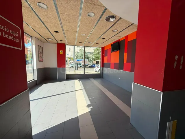 Magnífico local comercial en alquiler - foto 5