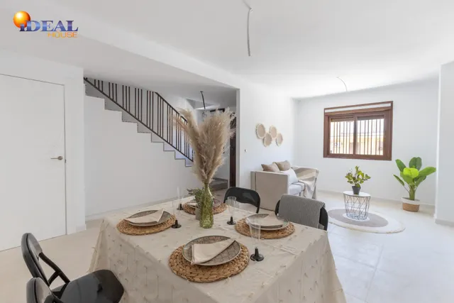 Espectacular casa adosasa de obra nueva — 4
