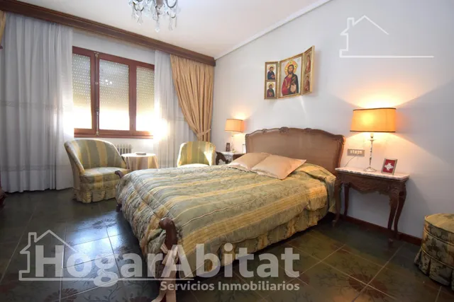 GRAN PISO SEÑORIAL CON BALCÓN Y TERRAZA EN AVENIDA PRINCIPAL — 22