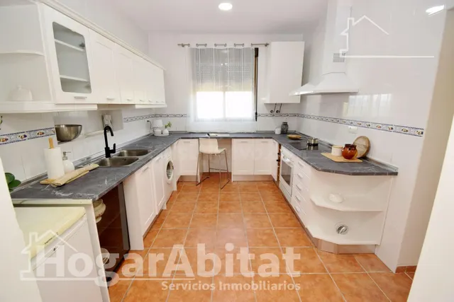 CHALET SEMINUEVO CON TERRAZA Y GARAJE — 5
