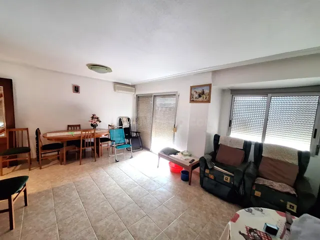 Piso en venta en Alzira-Zona Sagrada Familia! - foto 2