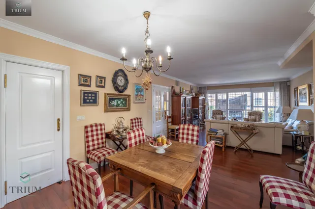 Chalet en zona rebites — 2